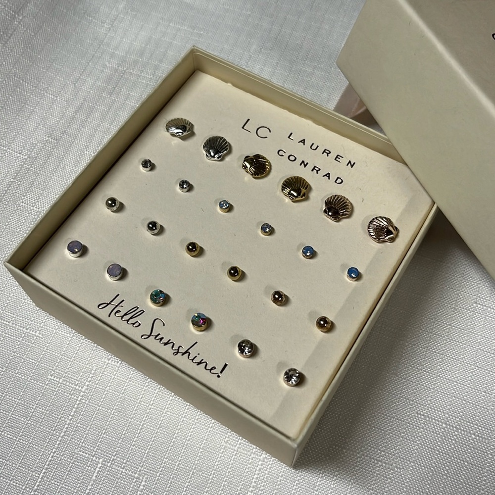 Lauren Conrad Boxed set of Earrings